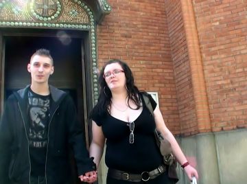un jeune gar�on baise avec un ami sa future femme