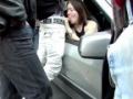 Nana, une brune sexy, s'occupe de toutes les bites qui passent pr�s du bois de Boulogne