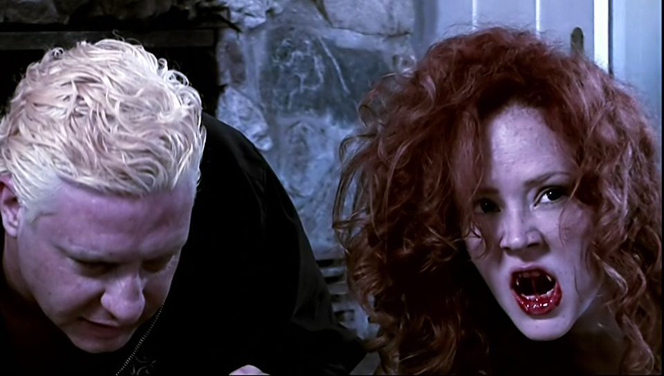Femme vampire aime la bite